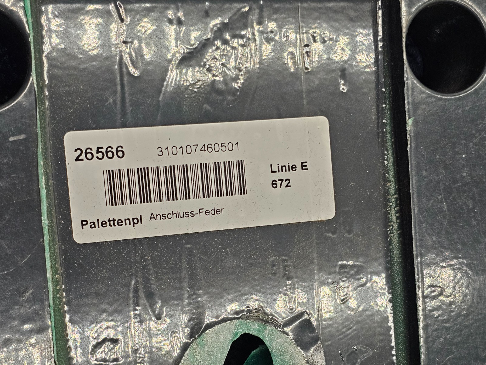 Axle to Spring Mounting Plate 26566 Connection Spring 9-1/2″ x 7″ – 310107460501