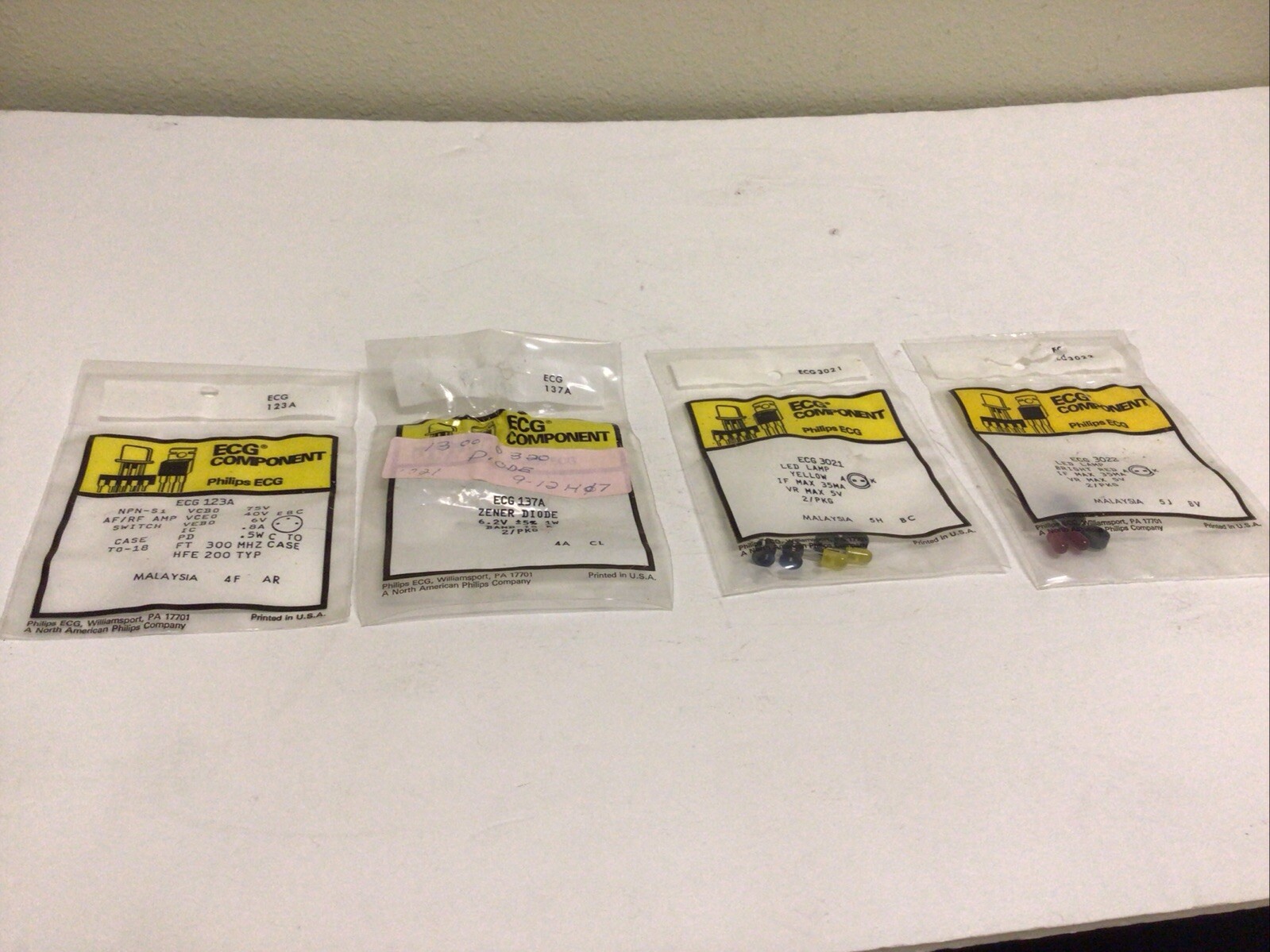 NEW, (ASSORTED LOT) ECG COMPONENT ECG123A, ECG137A, ECG3021, ECG3022, FREE SHIP