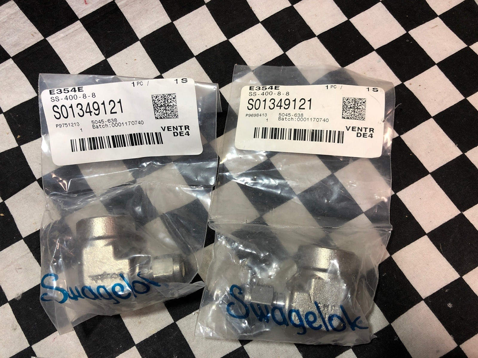 SWAGELOK FEMALE ELBOW, SS-400-R-8, SS-400-8-8, SS-601-PC, Lot Of 13