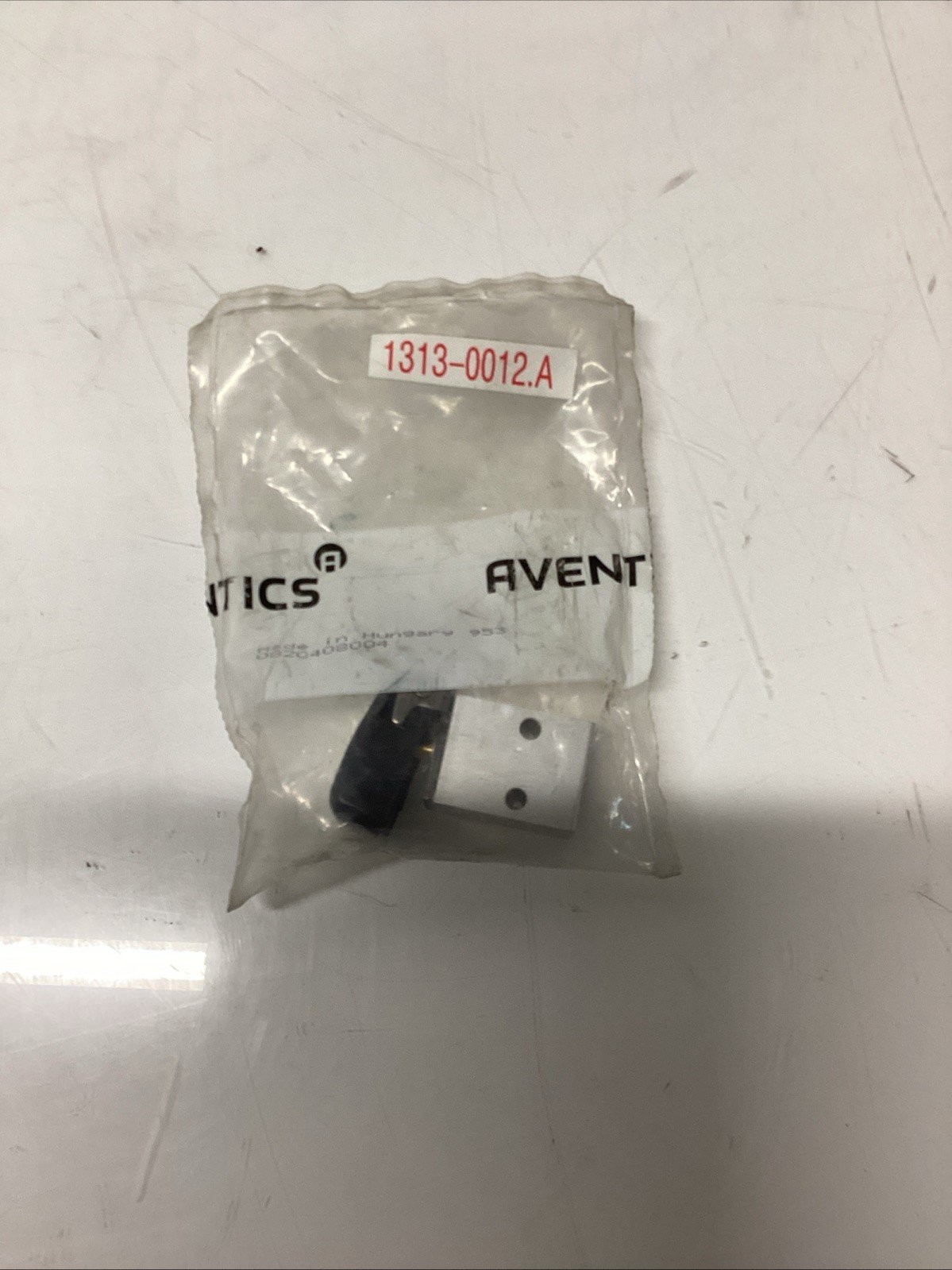 Aventics 0820408004 Manual Air Control Valve, Button, Aluminum O-668