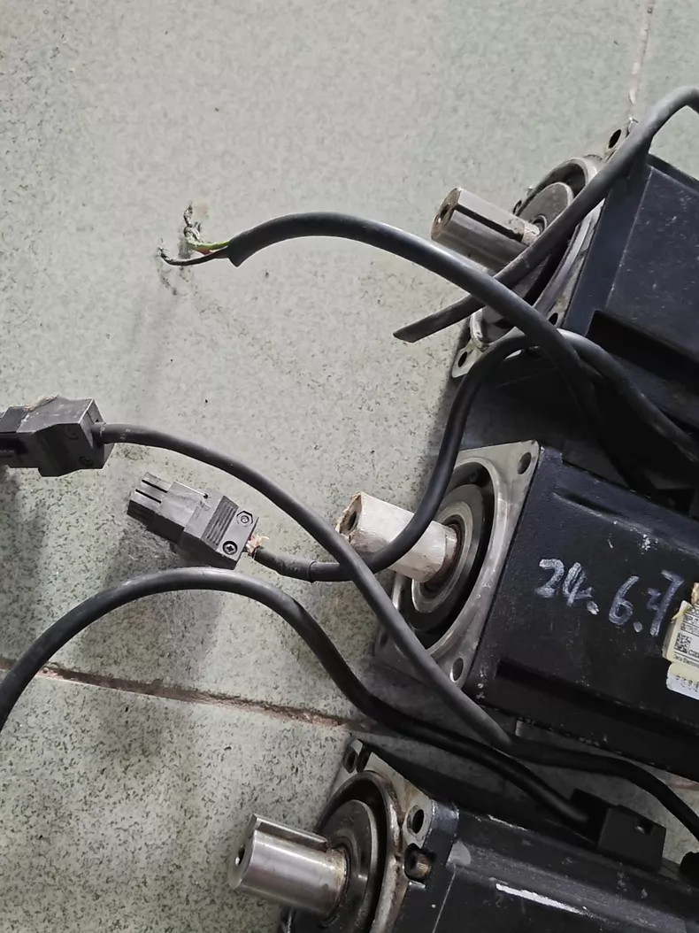 1P Delta ECMA-C20807RS Servo Motor 0.75KW 110V AD