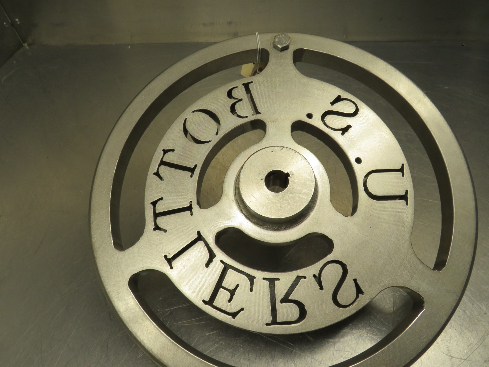 US Bottlers Machinery Handwheel 5/8″ Bore 11″ Diameter