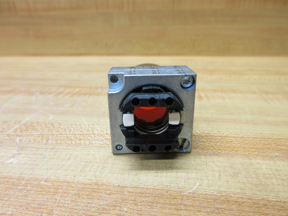 Siemens 3SB3501-0AA21 Furnas Red Push Button