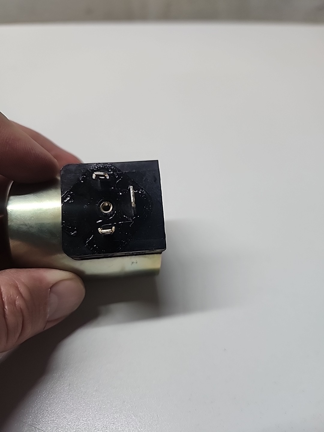 Lisk 24 VDC 24 WATT Coil 1301527 ** USED **