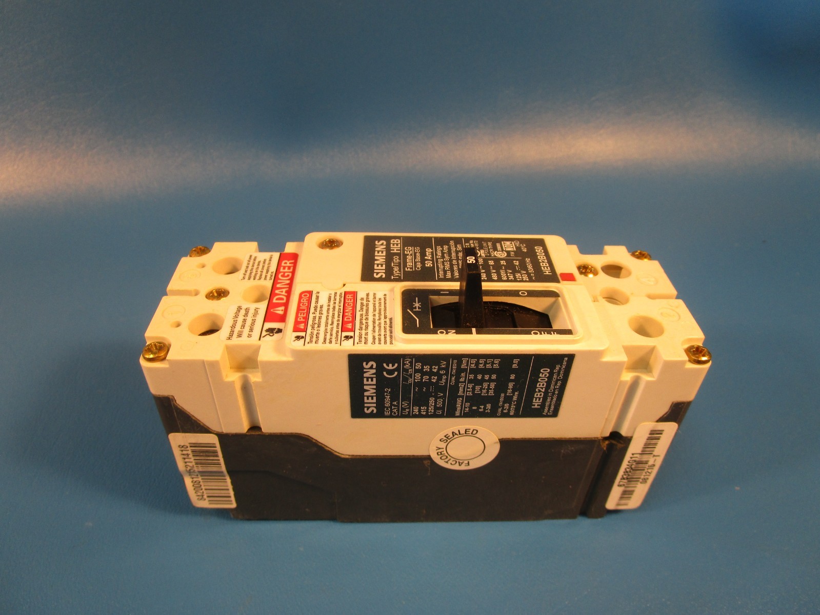 Siemens HEB2B050B, Circuit Breaker, 2-pole, 50A bolt-on molded case, rated 65kAI