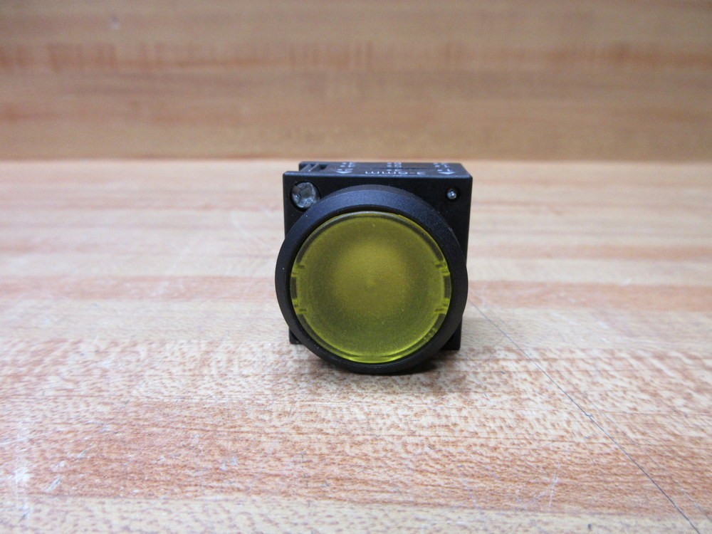 Siemens 3SB3001-0AA31 Furnas Illuminated Yellow Push Button W/Base