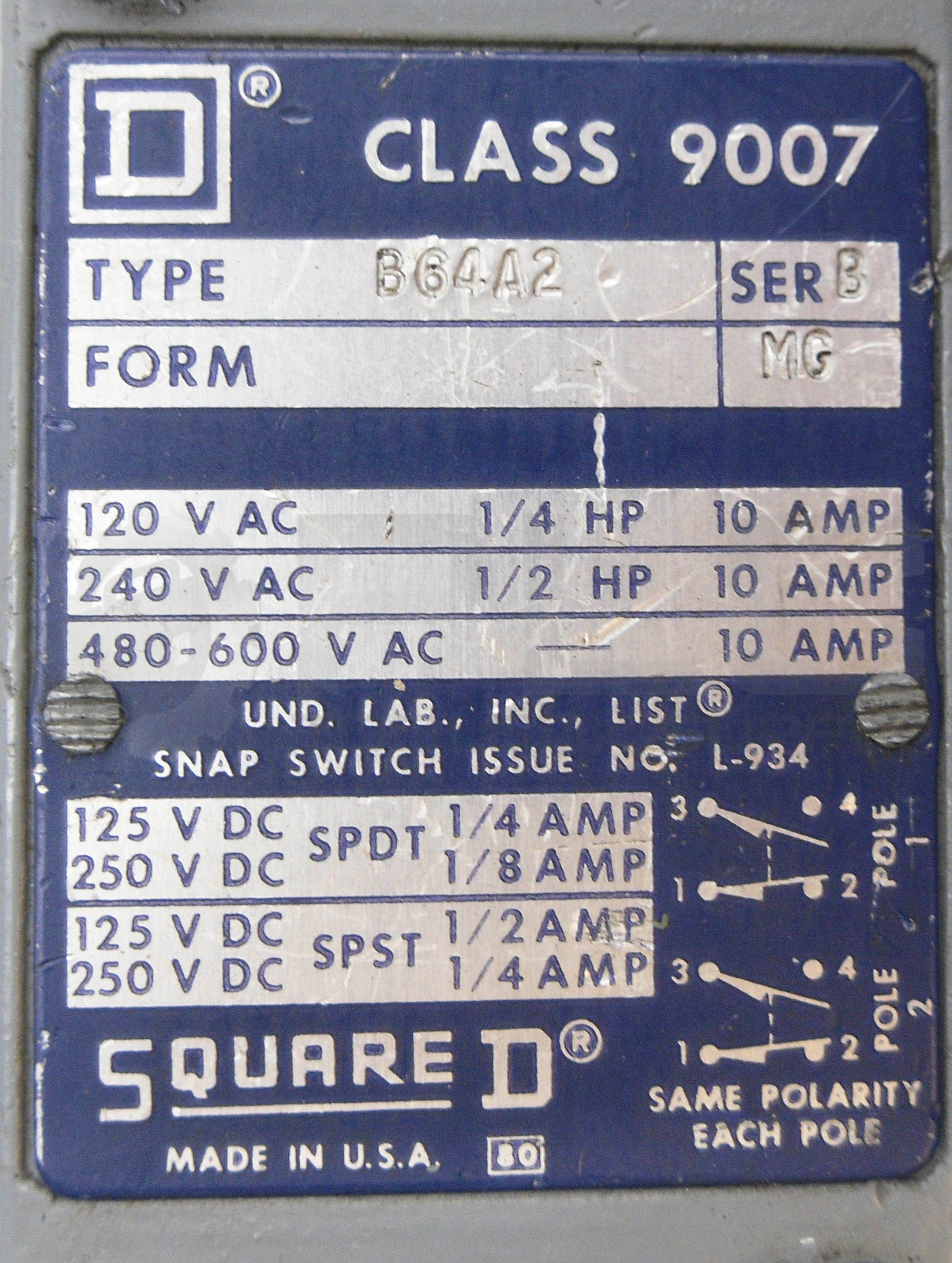 SQUARE D 9007 B64A2 /B LIMIT SWITCH 600VAC 10A 1/2HP