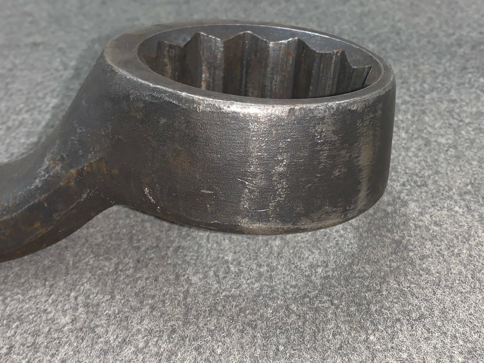 PROTO BOX END SPUD WRENCH 12 POINT 2-3/4″ SIZE 4″ HEAD OD 30″ OAL LENGTH