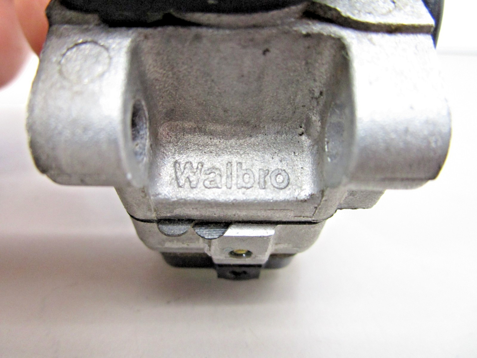 Honda GX31 Engine Carburetor Assembly Walbro WYL 127 16100-ZM5-809
