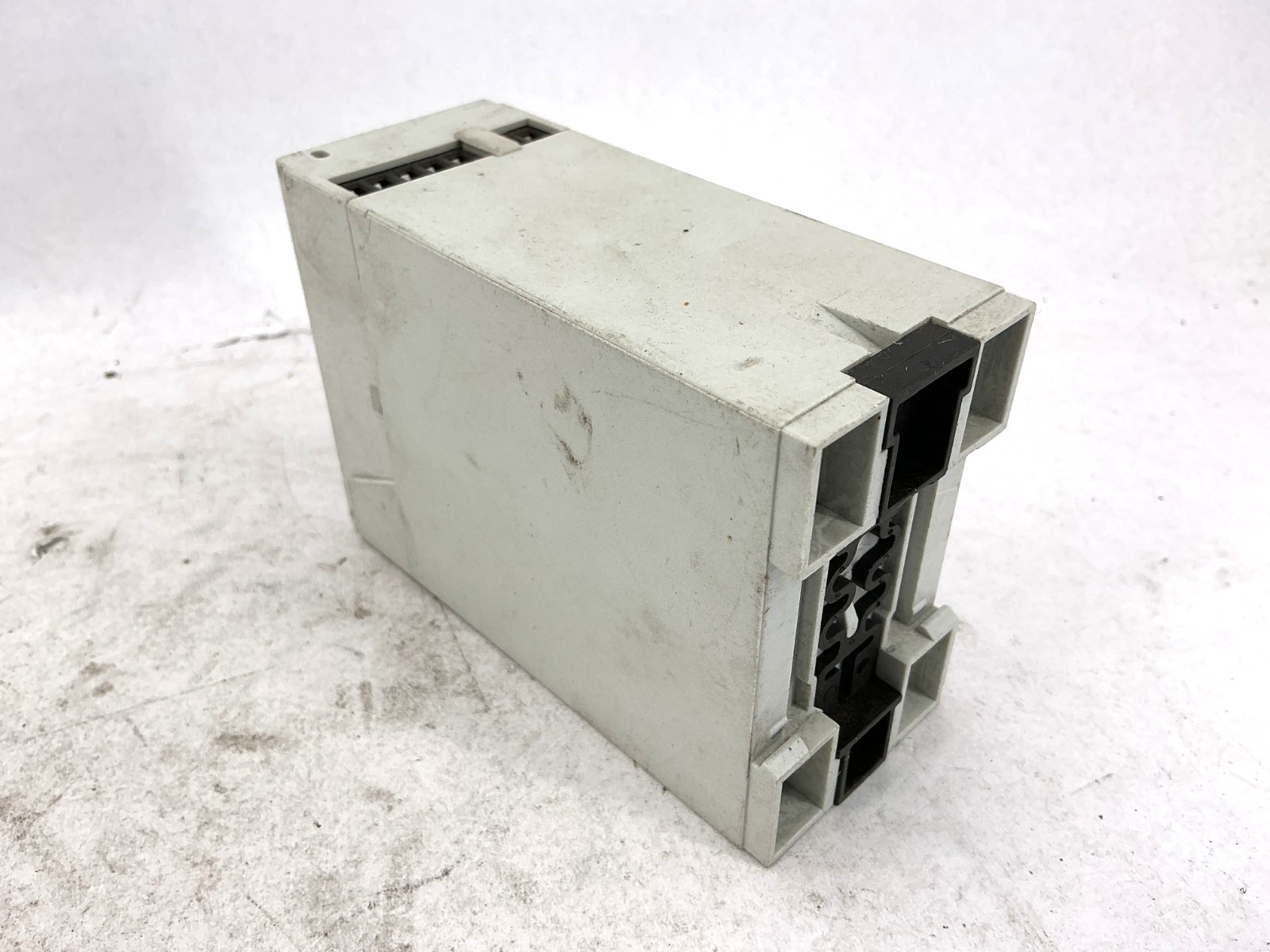 Allen Bradley 813S-E2BD60 Ser A Phase Monitor 115V 50/60HZ 500V Max
