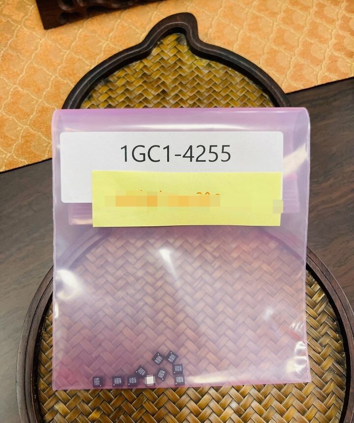 ONLY 1PC AGILENT 1GC1-4255 chip 1GC14255/