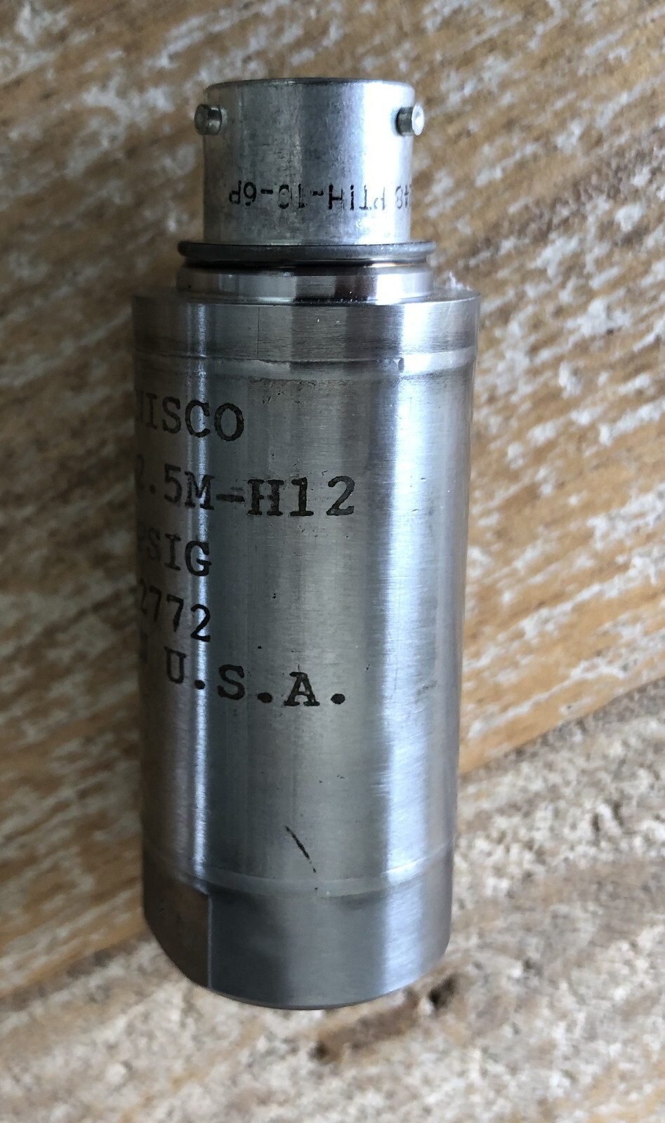 Vintage Quality DYNISCO Pressure Transducer or Sensor PT139-2.5M-H12 NOS