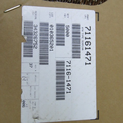 Yazaki 7116-1471 Qty of 250 per Lot Terminal