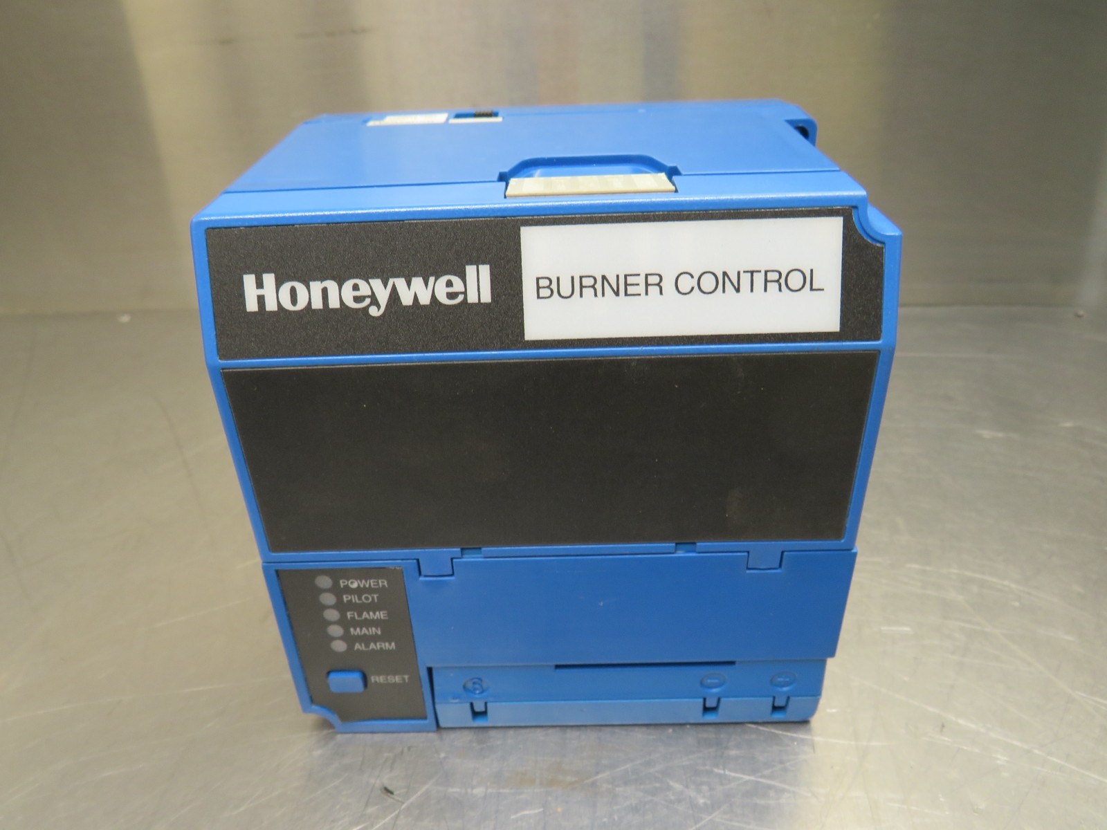 Honeywell RM7890A1056 Controller W/ Ultraviolet Flame Amplifier
