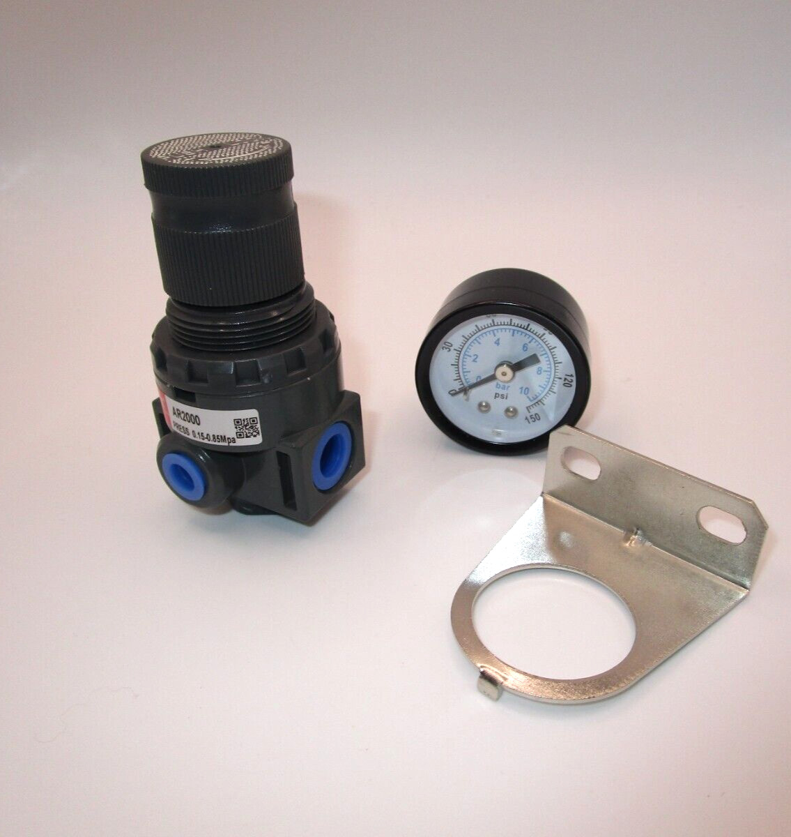 Air pressure regulator 1/4″ with PSI Gauge AR2000 Great Quality Fast Shipping