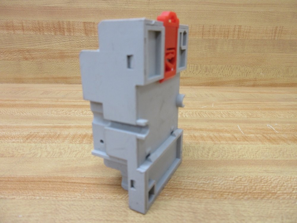 Magnecraft/Struthers-Dunn 70-784D-1 Socket 70784D1