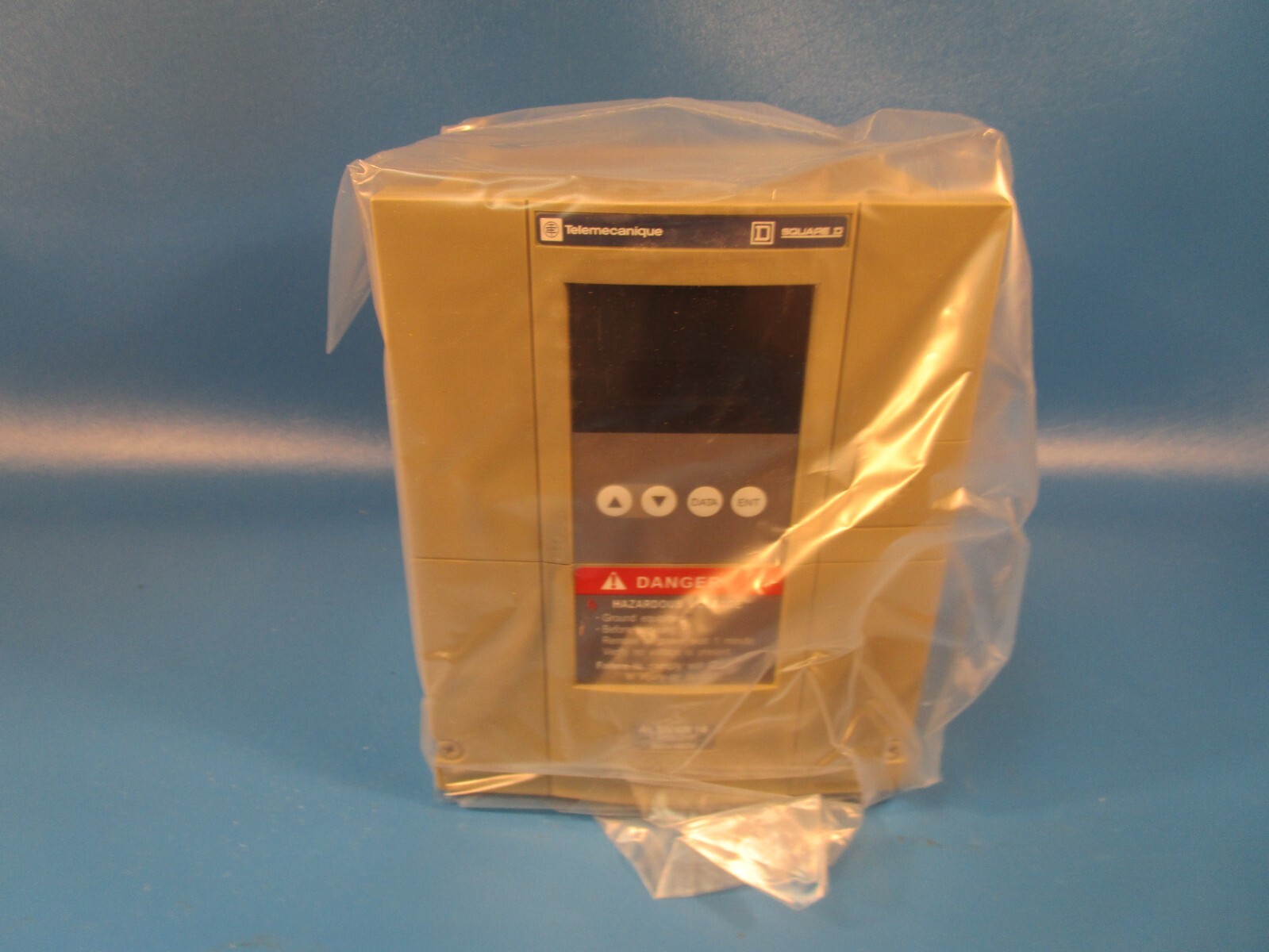 Telemecanique ATV18U29N4U, AC Drive, 2 HP/1.5 KW, 380-460VAC, 50/60HZ (SCHNEIDER