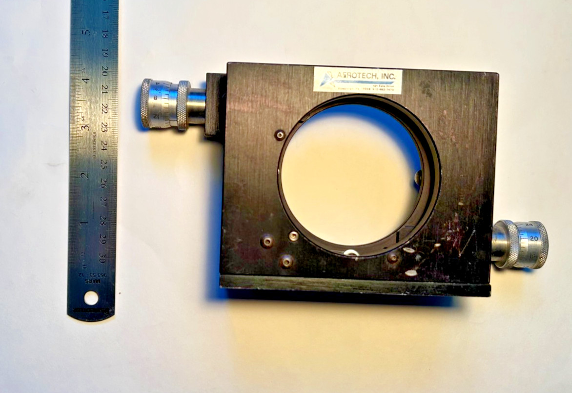 Aerotech 3″ gimbal mirror mount model AOM 110-3 Side adjusting