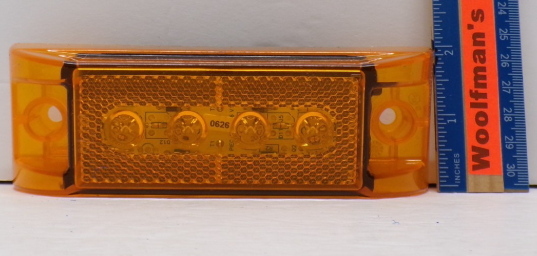 Amber LED Marker Or Clearance Light 4231 01 M188A 06215 12V/2W PM