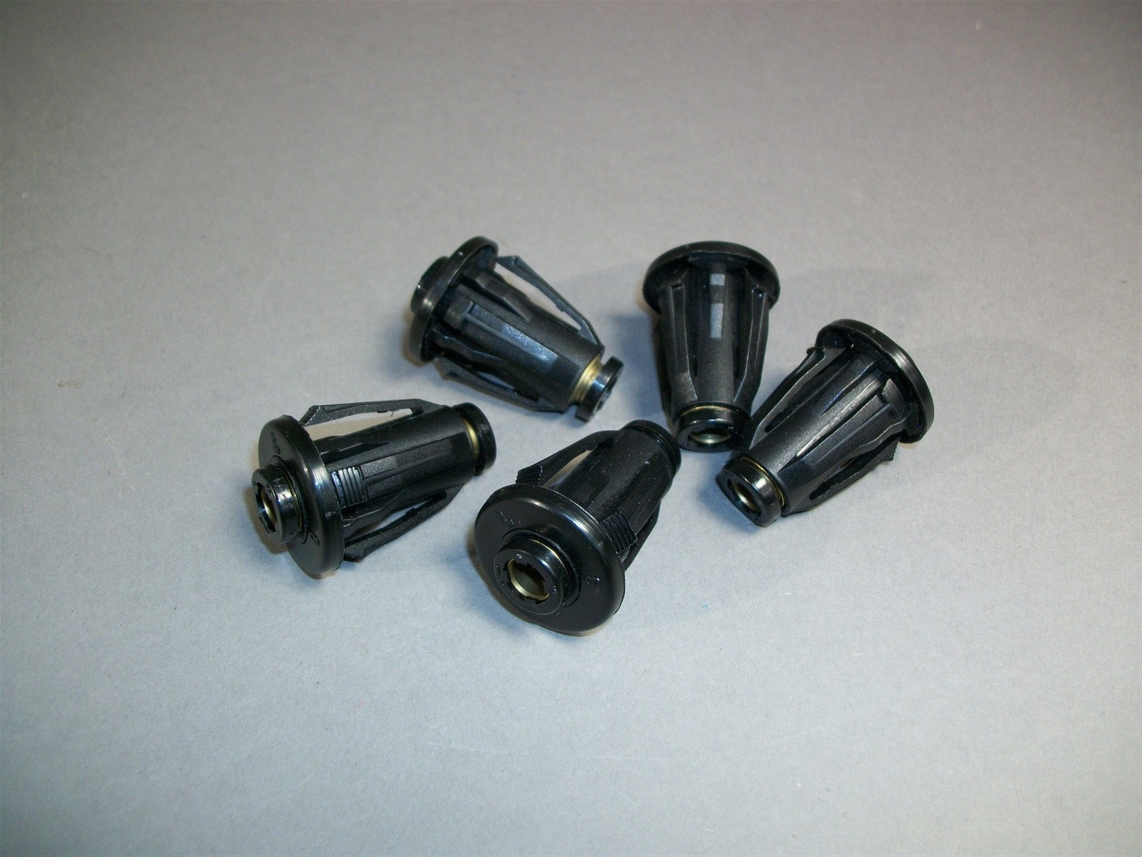 Lot of 10 Legris 3156 56 00 Push-To-Connect Plug-In Bulkhead Union Fittings 1/4″