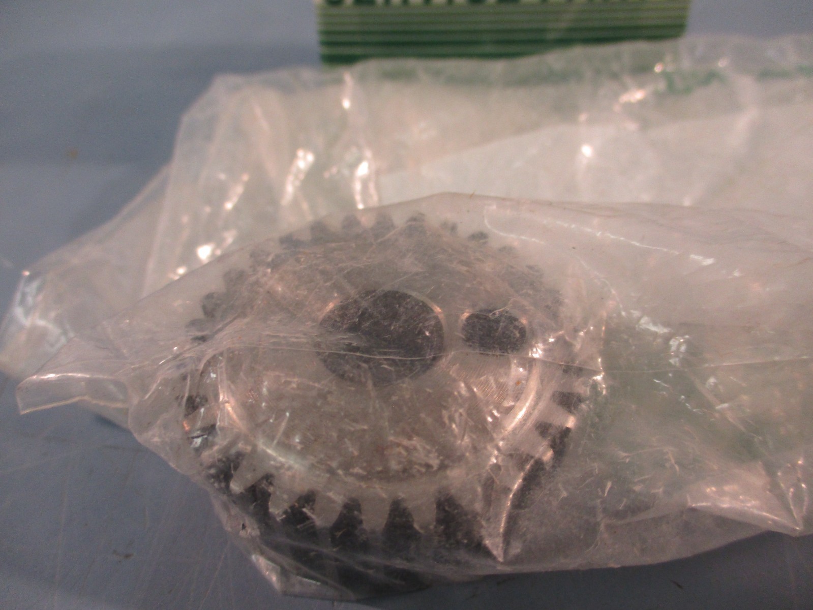 Sullair Serivce Parts 250016-196 Gear 20DP 1.50PD 30T 20DEG