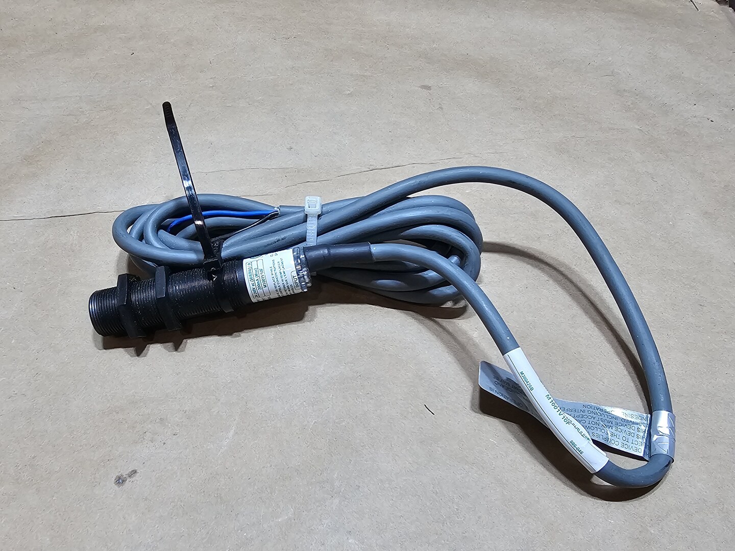 NEW 4B Components LTD M1001V10F Stopswitch – Electrical
