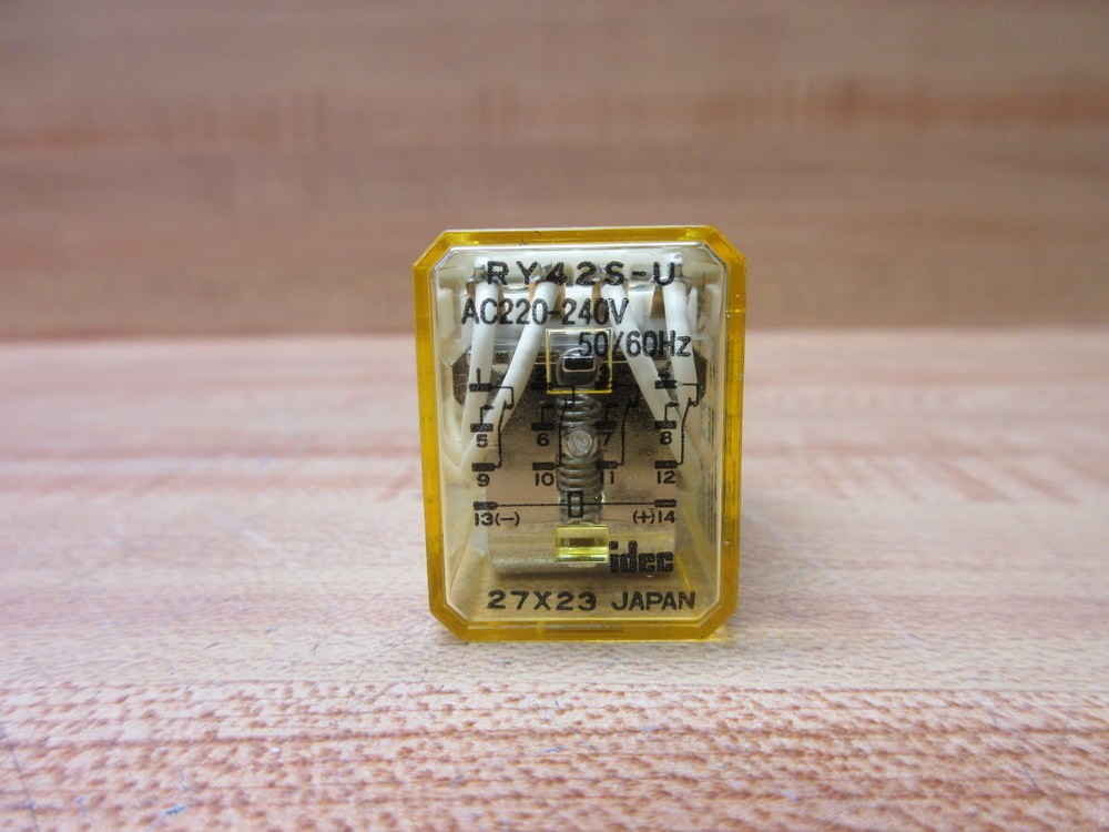 IDEC RY42S-U-AC220-240V Relay RY42S-U-220-240V AC