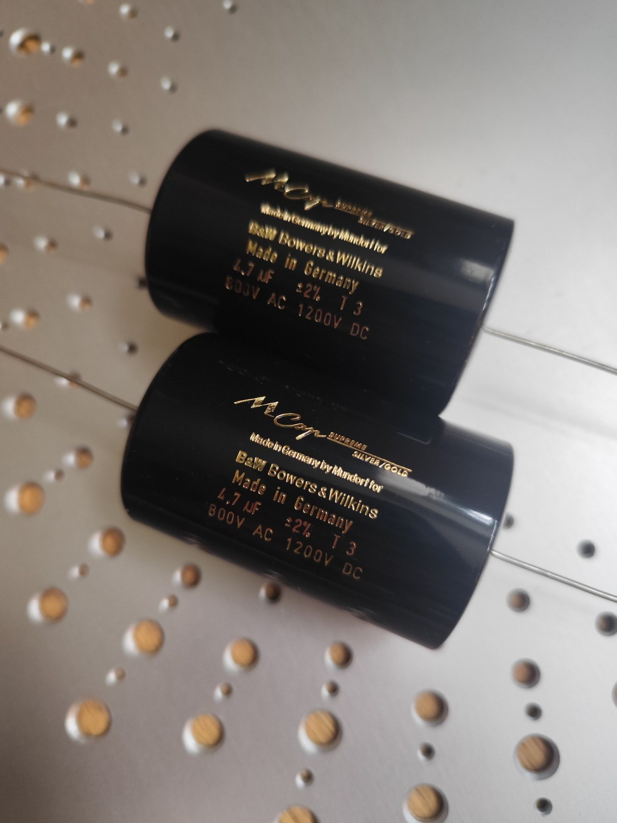 Mundorf Mcap Supreme Silver Gold capacitors 4.7uf/1200VDC matched pair