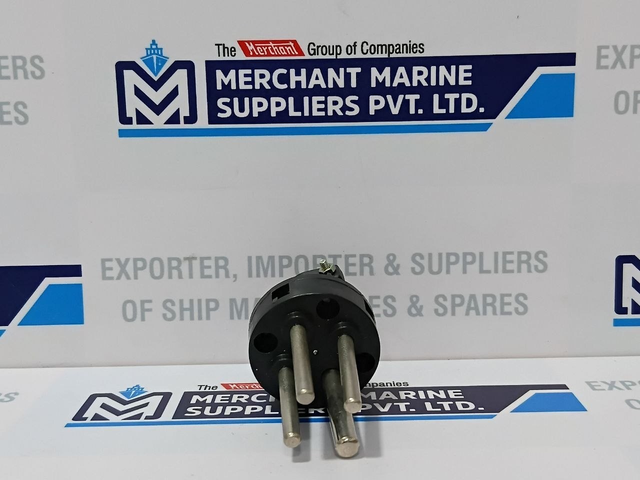 Marine W.T. Plug P12-3B 200-250VAC IP56 16/20A-9h