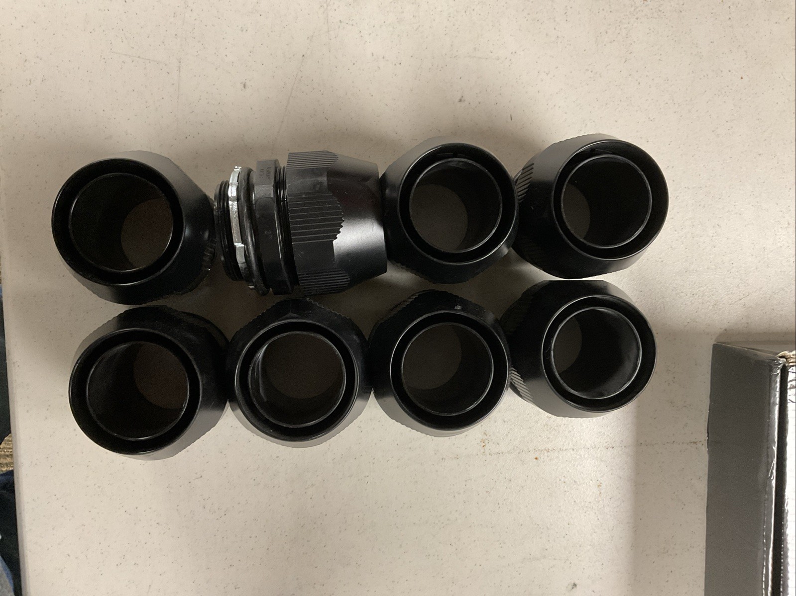 8 Thomas & Betts FNMC-B 2″ Only Liquid Tight Straight NonMetallic Connector