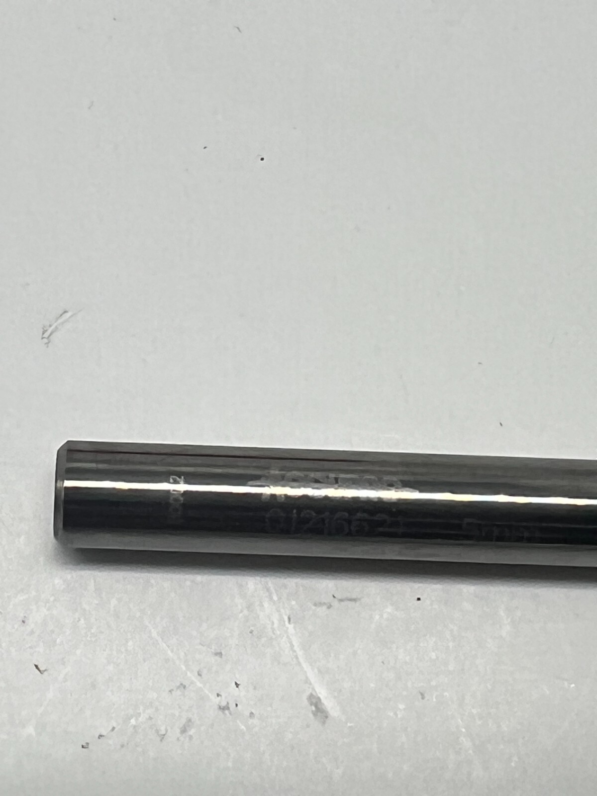 Accupro Square End Mill 5mm Dia, 16.mm LOC,4FLSolid Carbide 01216621