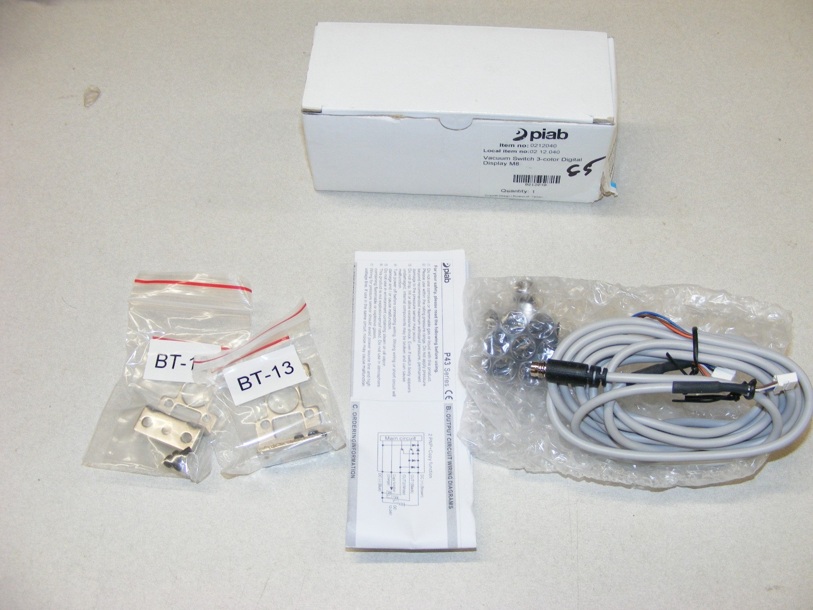 Piab 0212040 Vacuum Switch 3 Color Digital Display M8 (zz4)