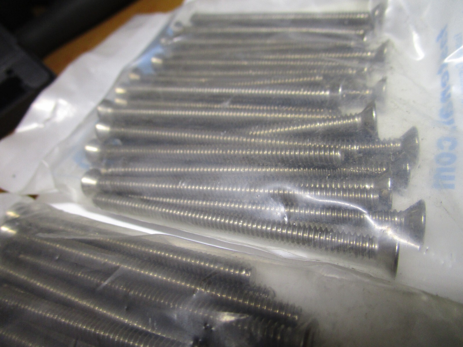 #10-24 x 3″ Phillips Flat Head Grade 18-8 Stainless Steel Machine Screw QTY 75
