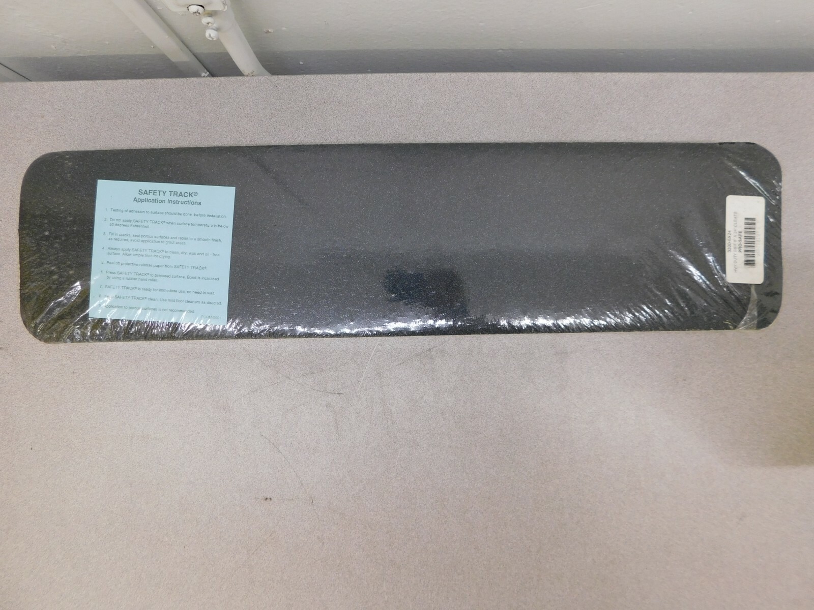 PRO-SAFE 6″ x 2′ Vinyl Floor & Egress Cleat 45 Pack 57343089
