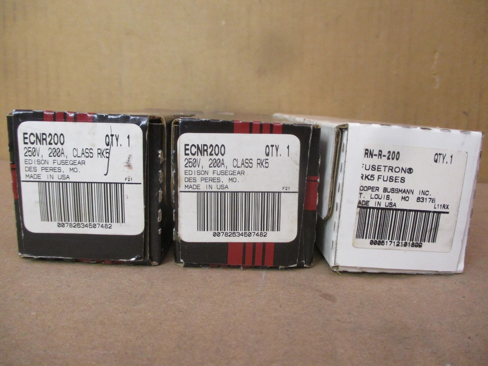 New Mixed Lot of 3 Pieces Bullet Fuses ECNR200 200A Cooper FRN-R-200 52788LR