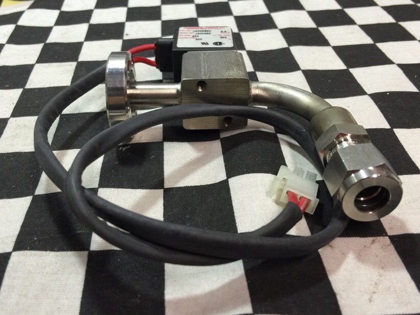 Asco Sub-miniature Solenoid U8225B5V, 1-1/3″ CF x 3/8″ Comp, 400-115-142D #126F