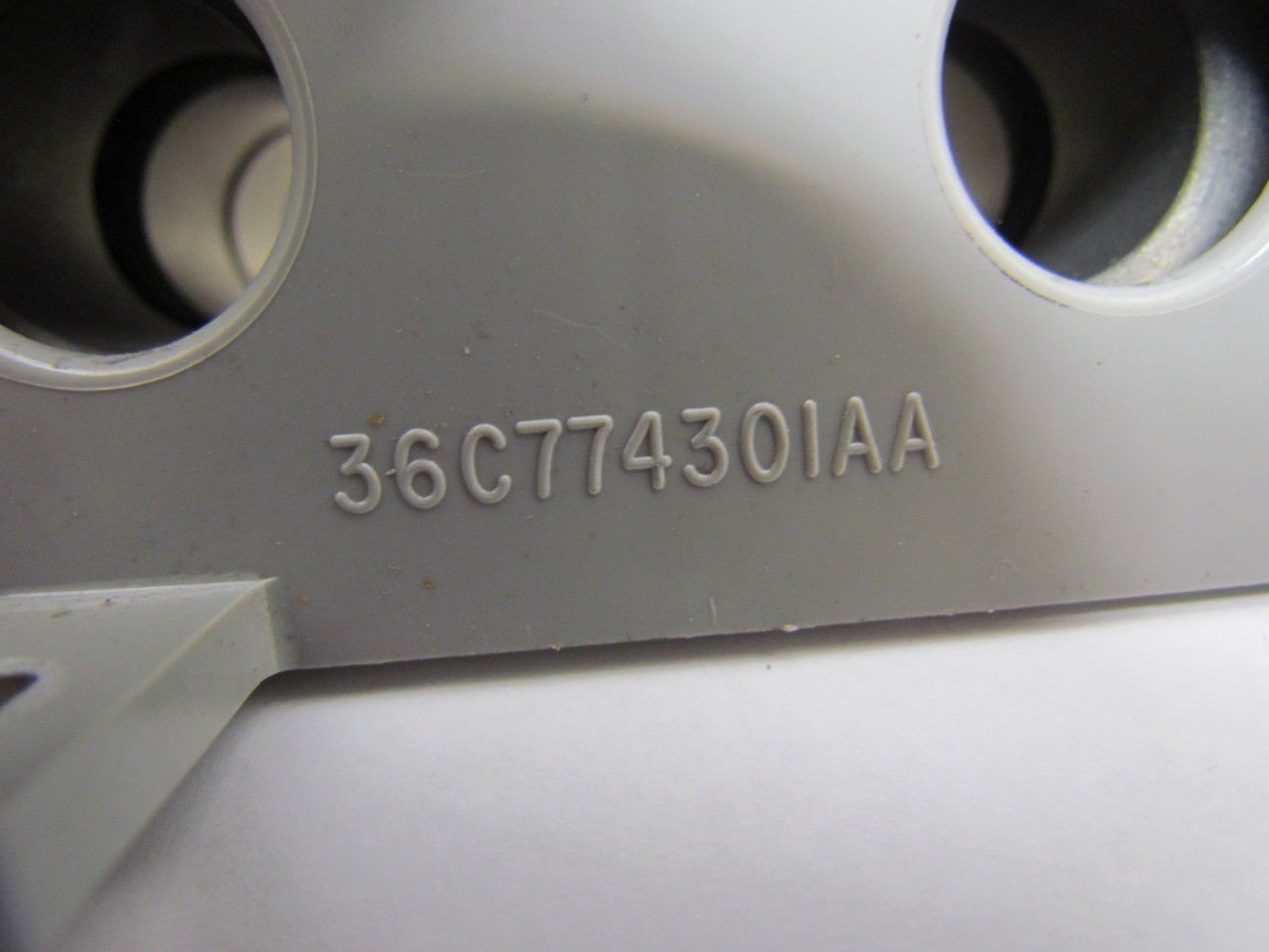 36C774301AA 6-Hole 3/4″ Bore Block
