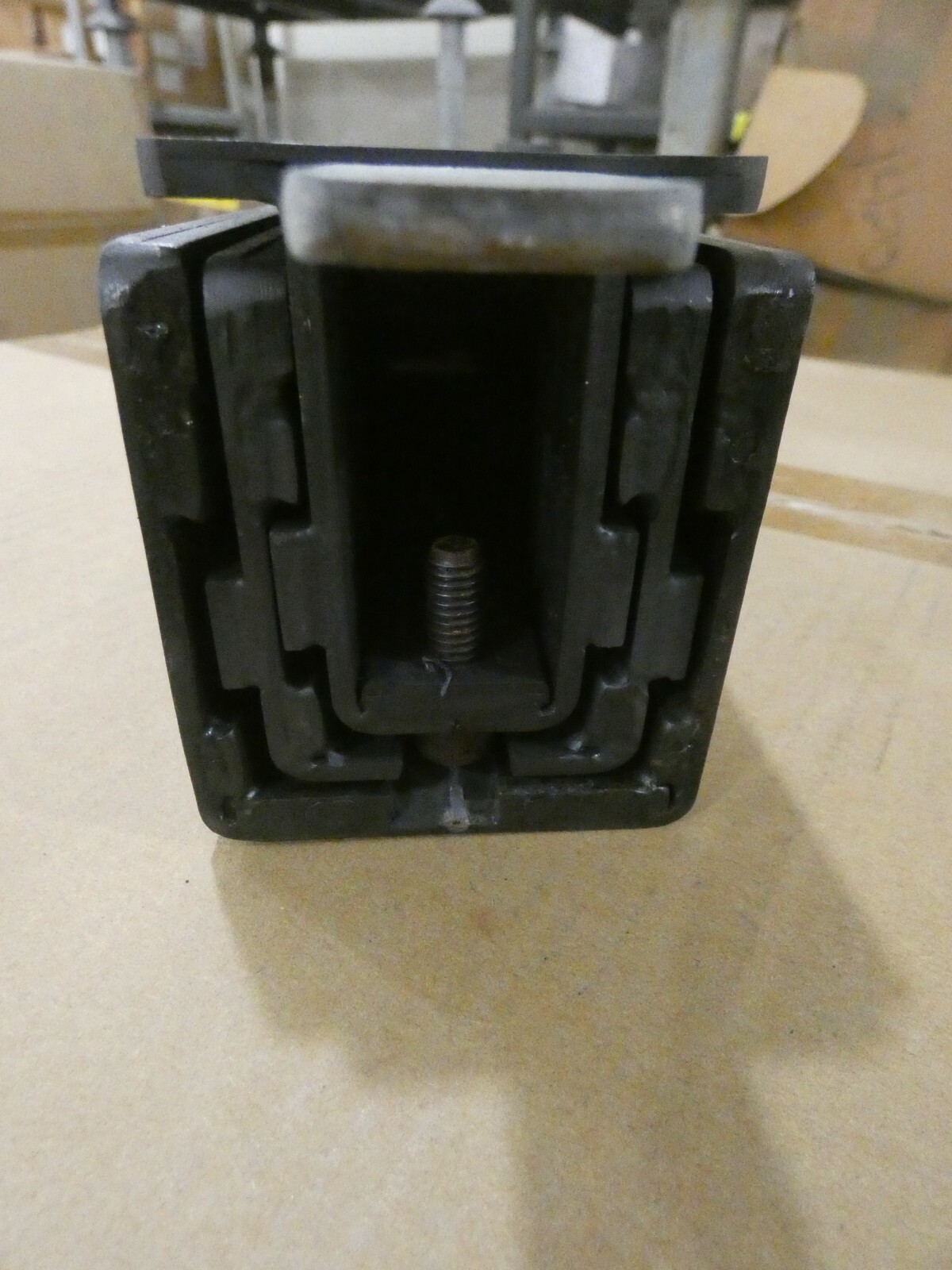 General Devices CC5611-00-0180 Extra Heavy Duty Vertical Ball Bearing Slide