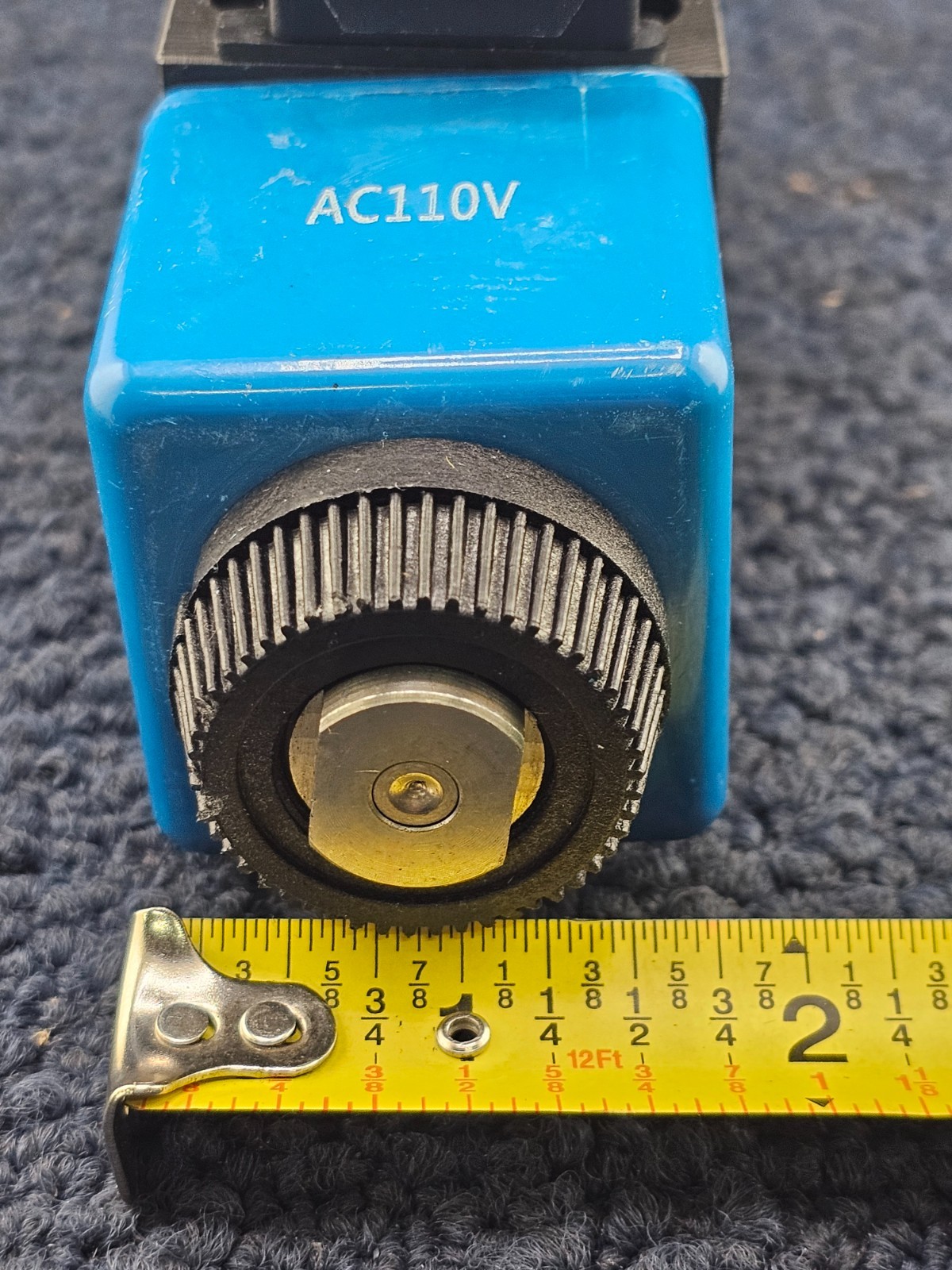 Pro-Active Fluid Power DG4V-3S-6C-M-FTWL-B5-60: Directional Control Valve