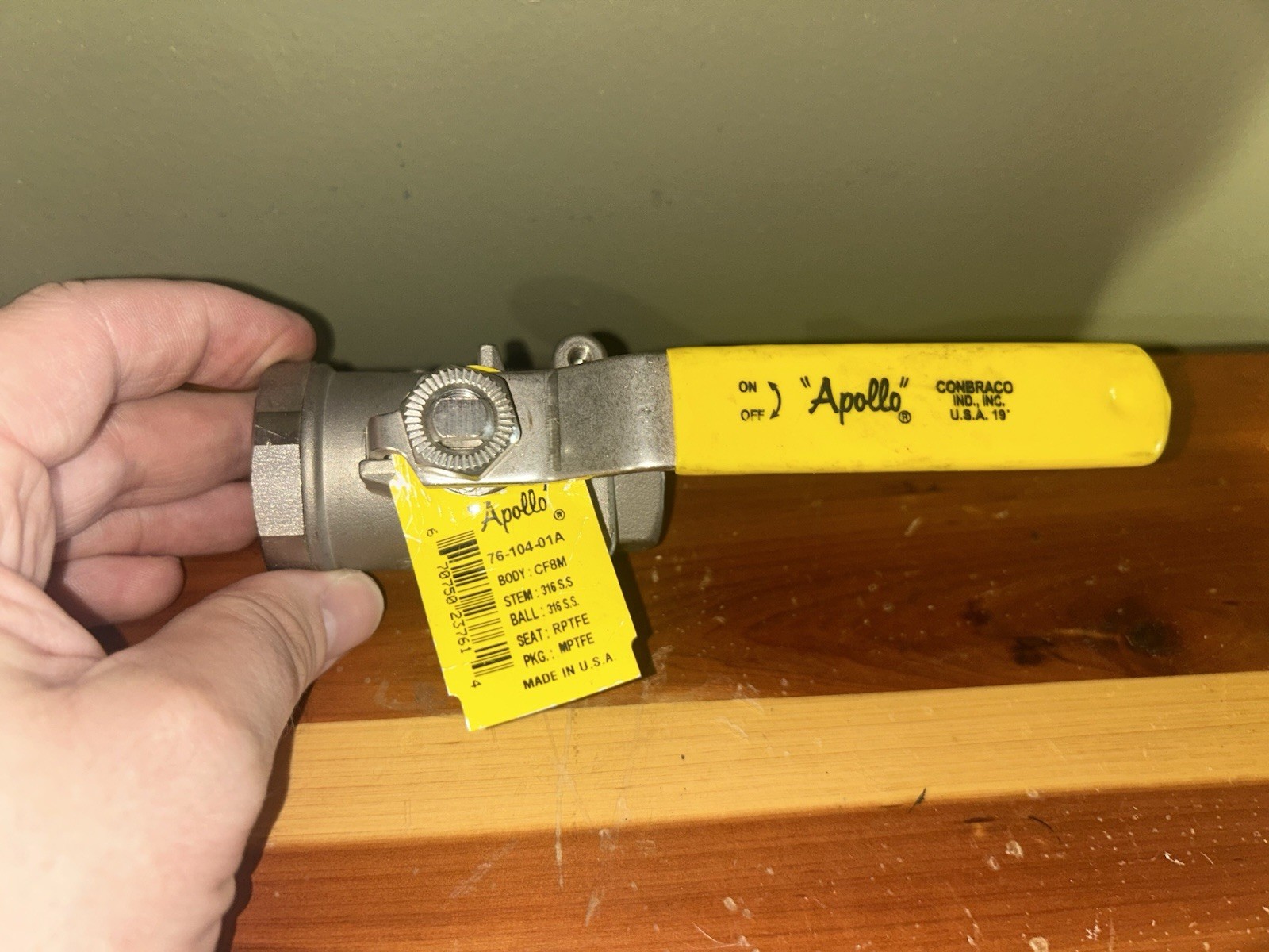 APOLLO STAINLESS STEEL BALL VALVE 76-104-01A 3/4″ FNPT 2000 PSIG WOG CF8M