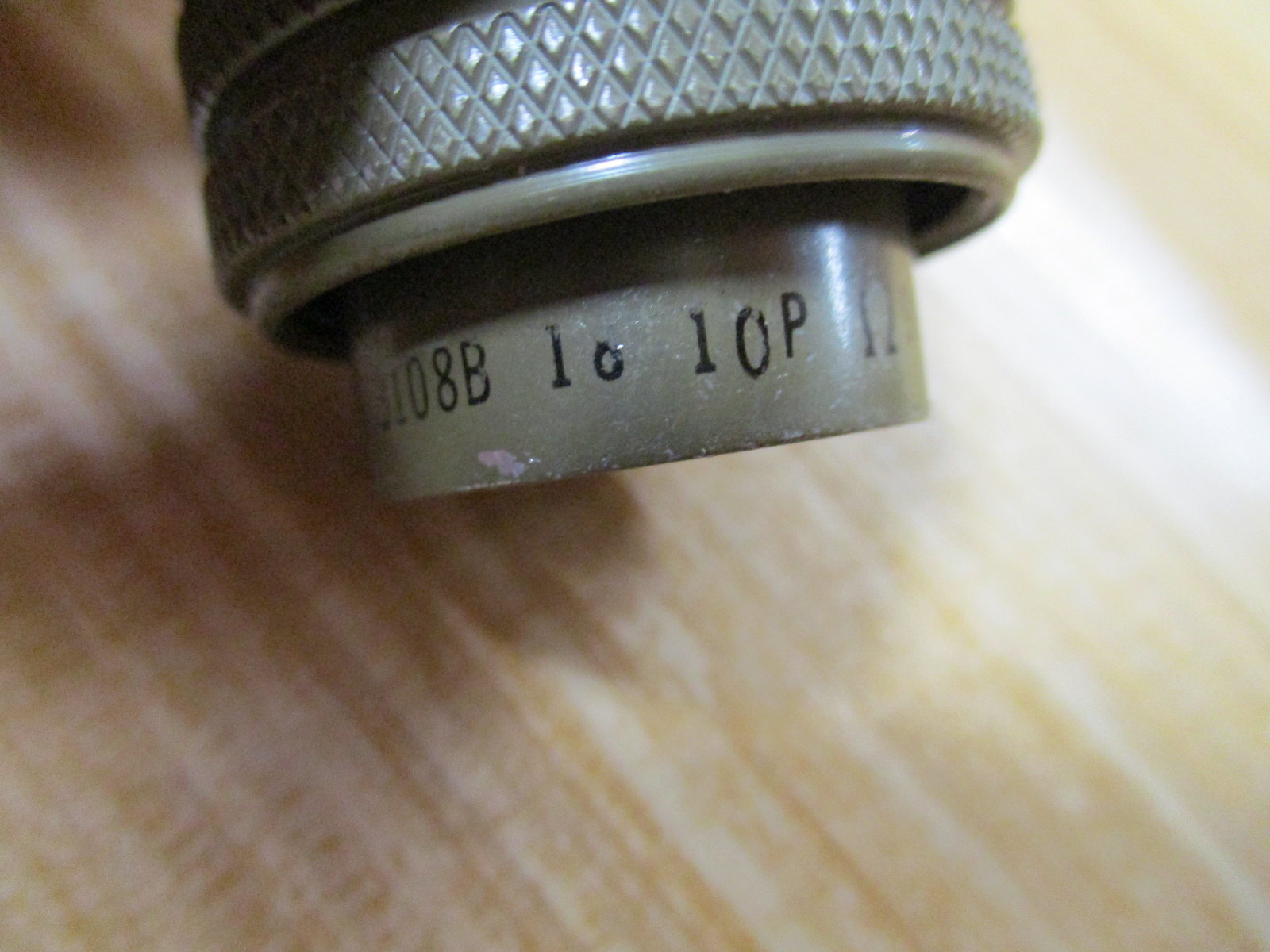 Amphenol M3108B18-10P Connector M3108B1810P