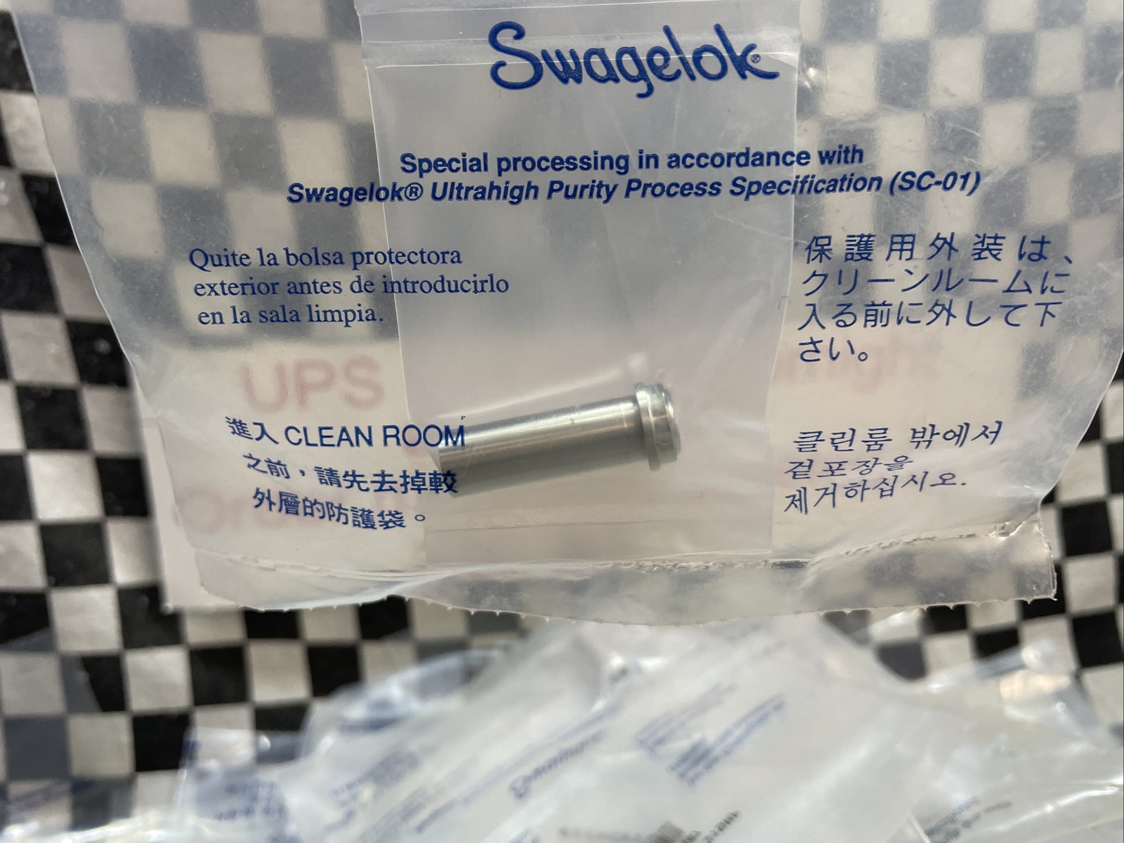 SWAGELOK 6LV-4-HVCR-3-1.31SRP, 6LV4HVCR313SRP, TBW Gland 1/4″ HVCR, LOT OF 66