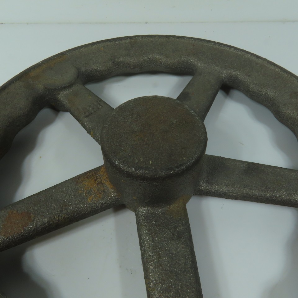 Gibraltar 06915102 10″ Cast Metal 5-Spoke Machine Handwheel Rim Finger Grips