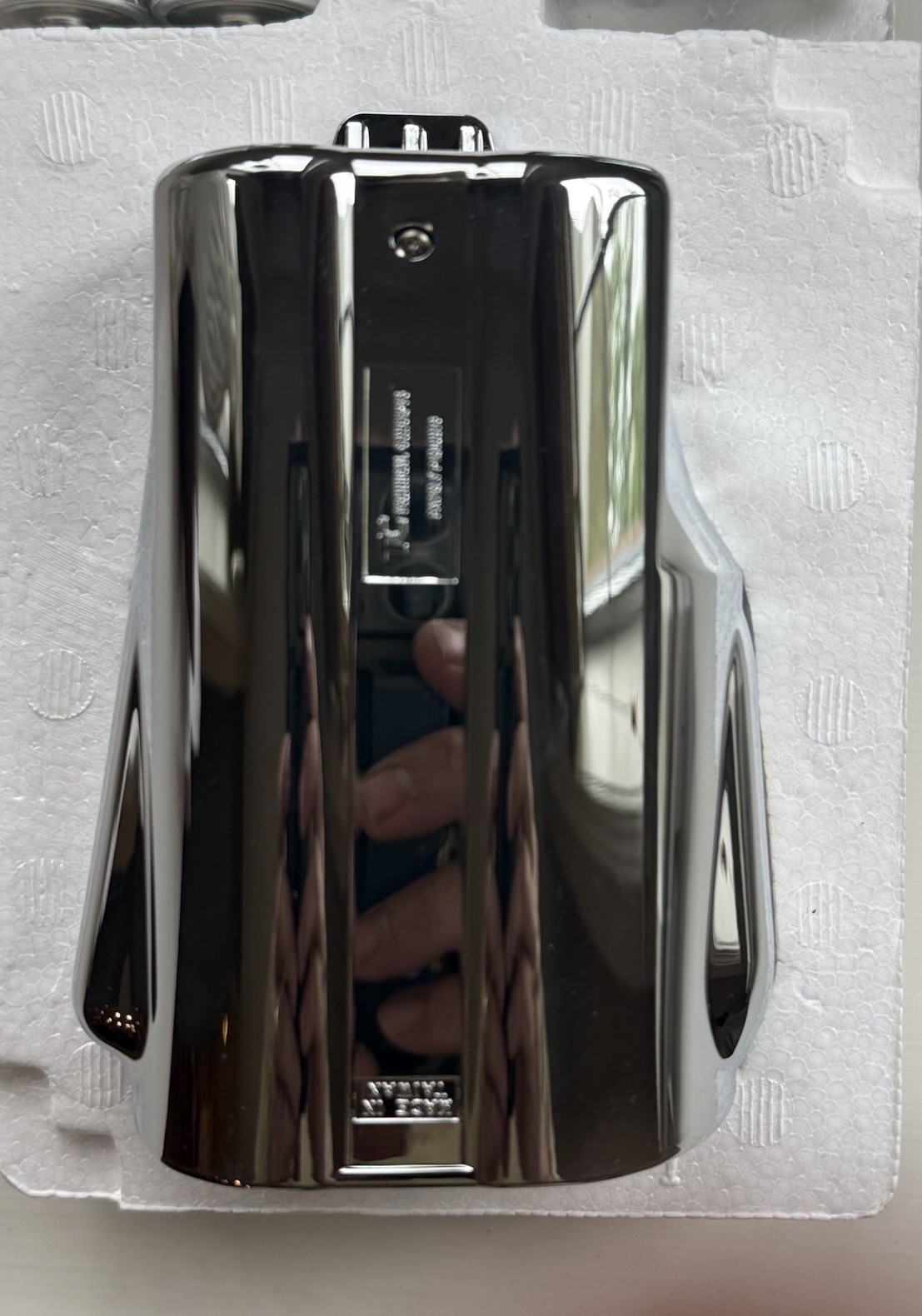 Toilet TC AutoFlush W/Courtesy Flush Chrome #401805A.Read Description