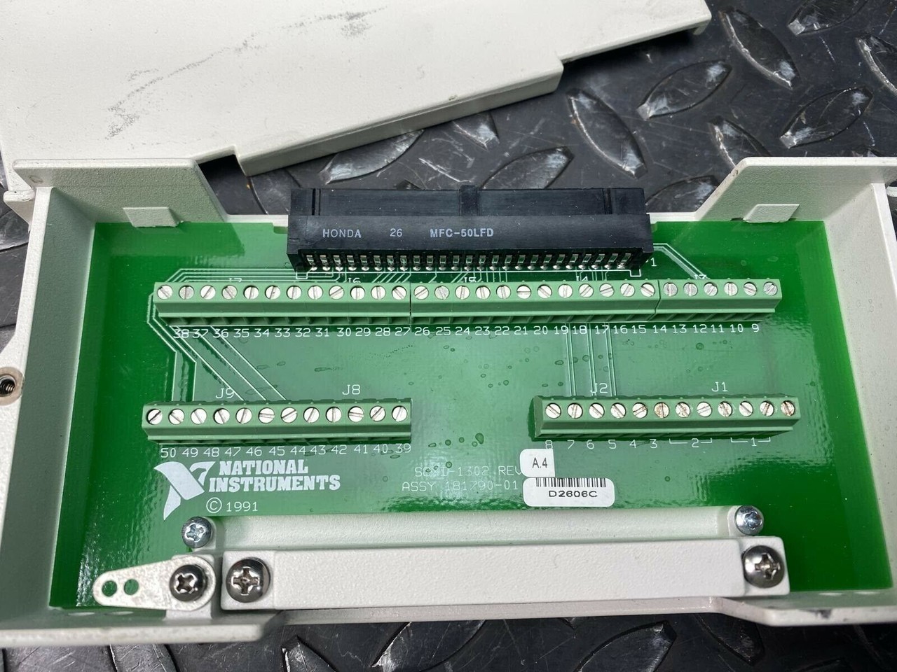 National Instruments SCXI-1302 50-Pin Shielded Terminal Block