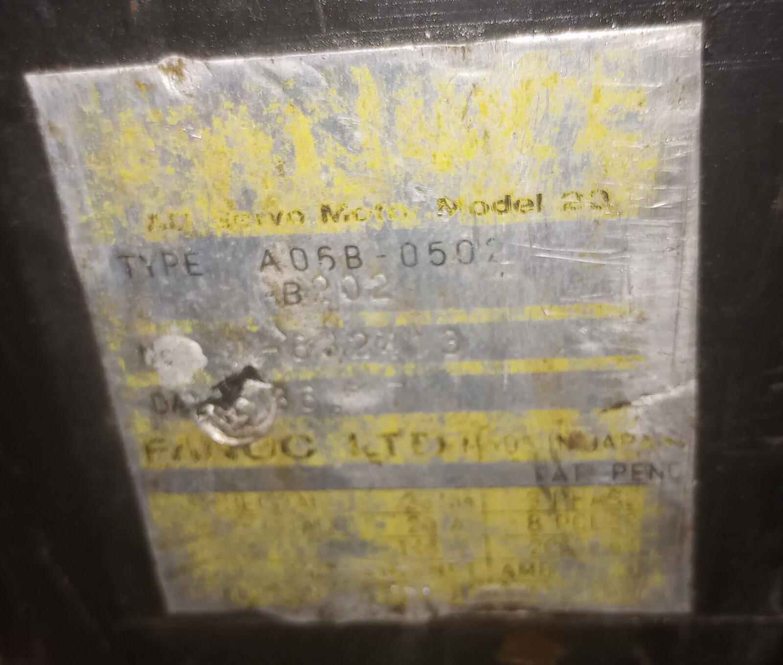 1 USED FANUC A06B-0502-B202 SERVO MOTOR ***MAKE OFFER***