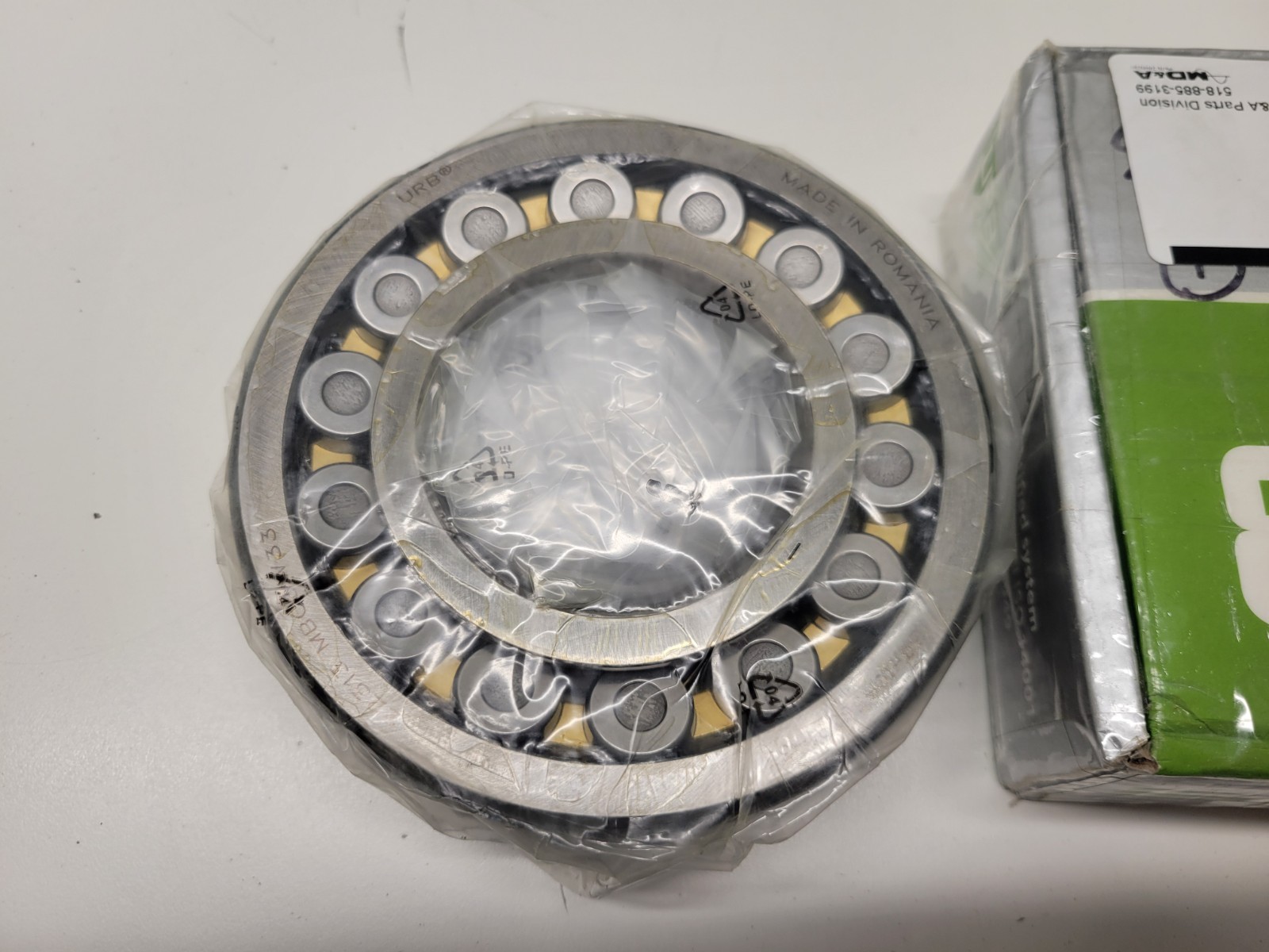 NEW OLD STOCK! URB SPHERICAL ROLLER BEARING 22313-MBC3W33