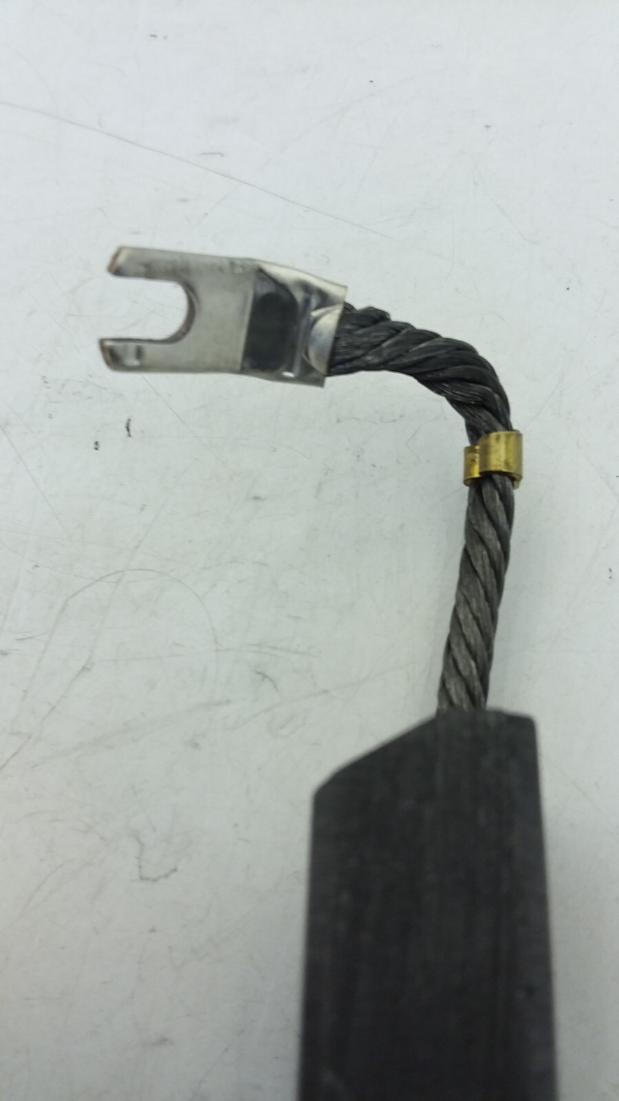 GENERAL ELECTRIC SB-R313 CARBON MOTOR BRUSH SIZE 5/8 X 1 5/8 X 2 1/4 INCH