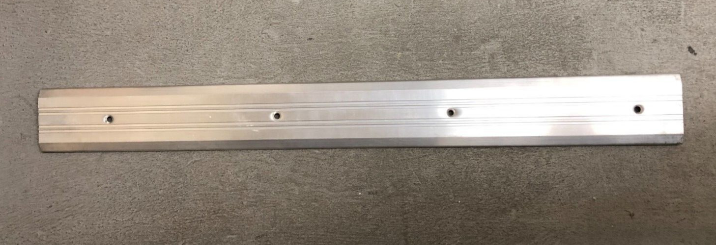 NATIONAL GUARD 424E-36″ Saddle Threshold,Fluted Top,3 ft. L