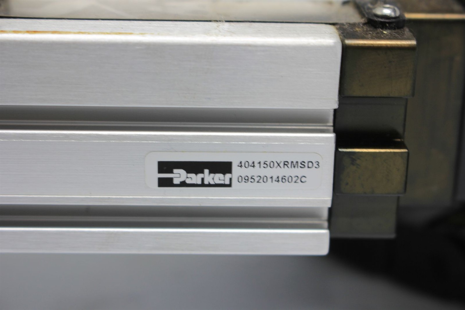 Parker 404150XRMSD3 Linear Actuator w/ Vexta 2-Ph Stepping Motor P0040-9212KE